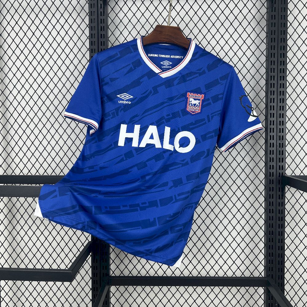 Ipswich  maillot foot domicile 2025 2026