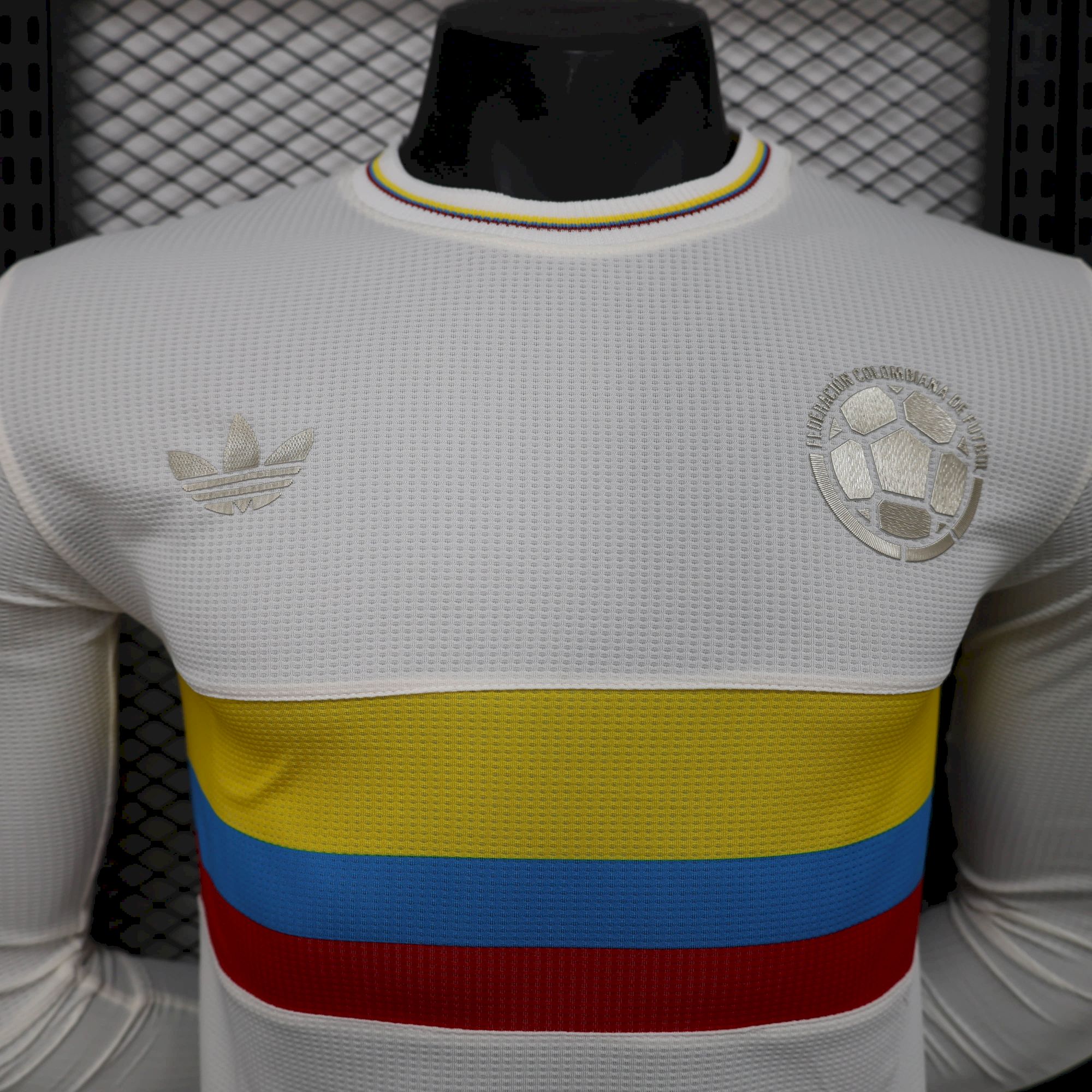 Colombie Maillot Foot 2024 2025  Manches Longues€38.99