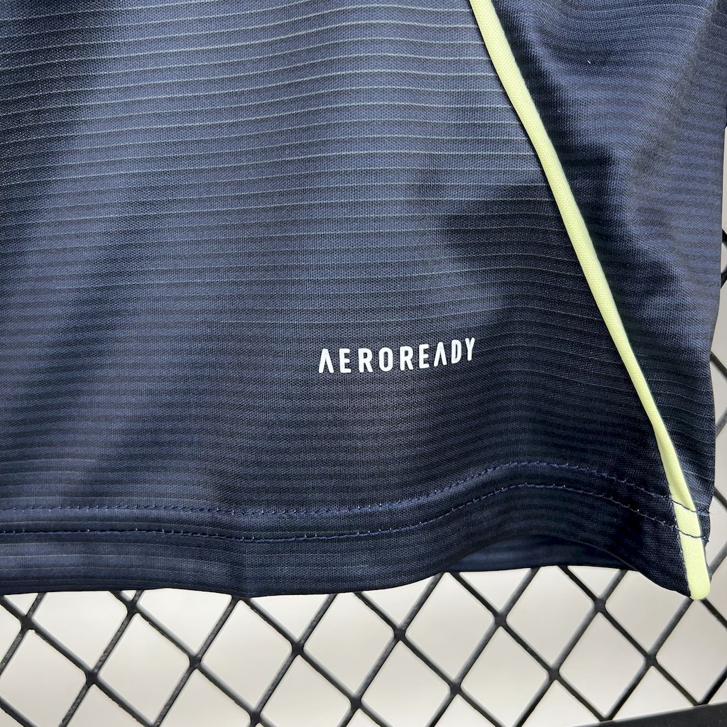 Maillo Foot  Real Madrid 2025 2026 Manches Longues€38.99