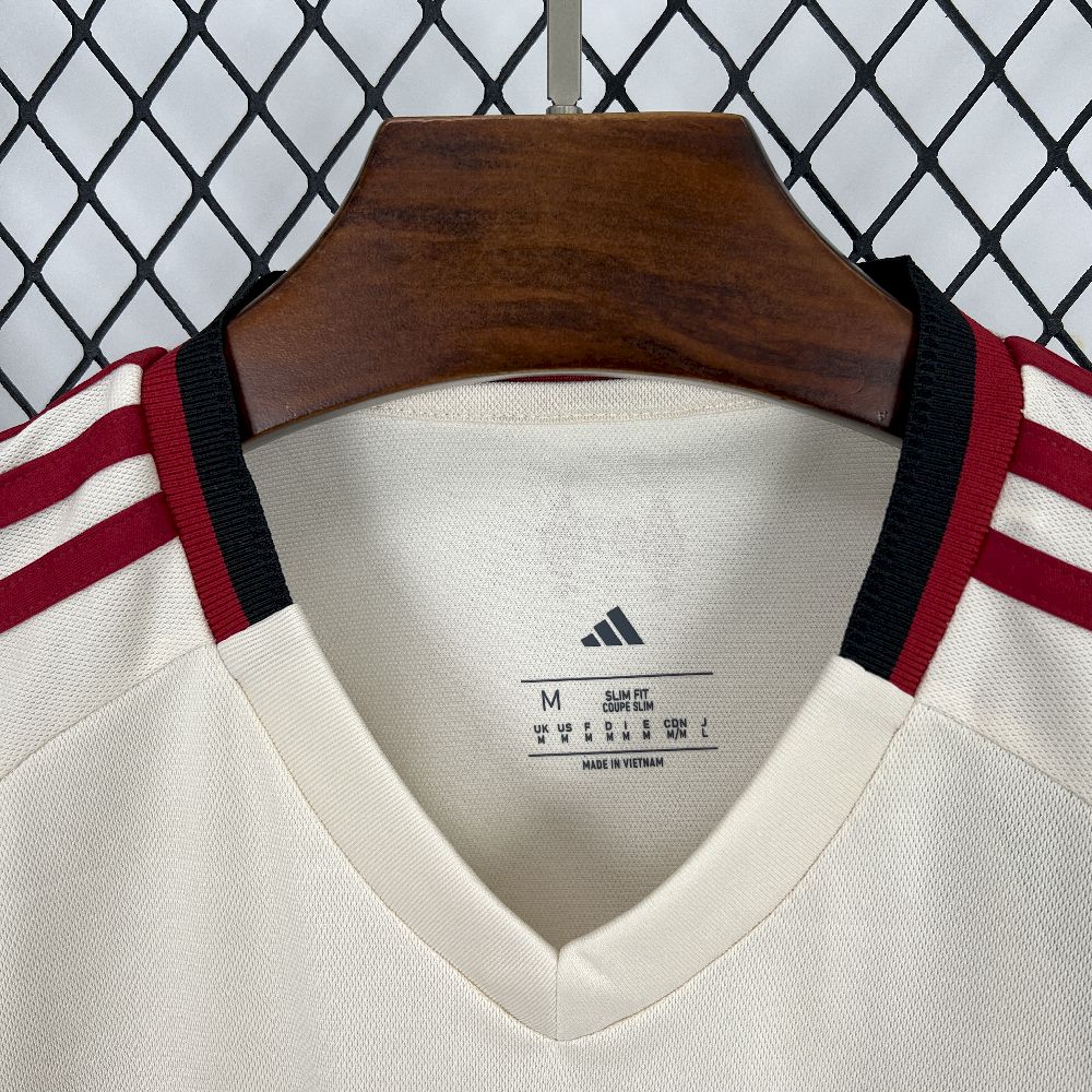 Liverpool maillot foot extérieur 2025 2026