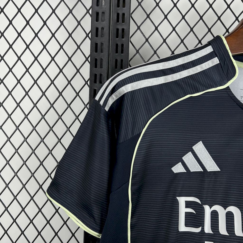 Real Madrid maillot foot extérieur 2025 2026