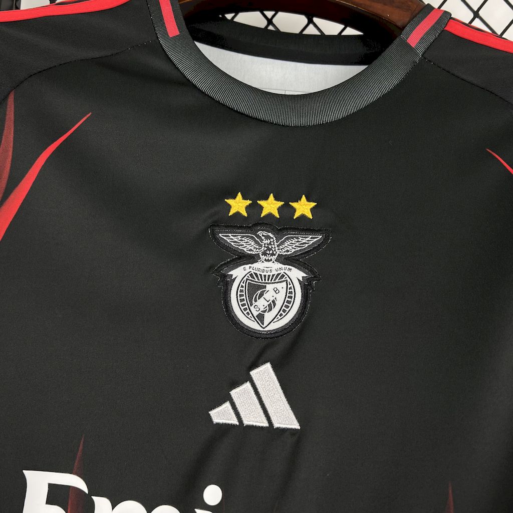 Benfica maillot foot extérieur 2025 2026