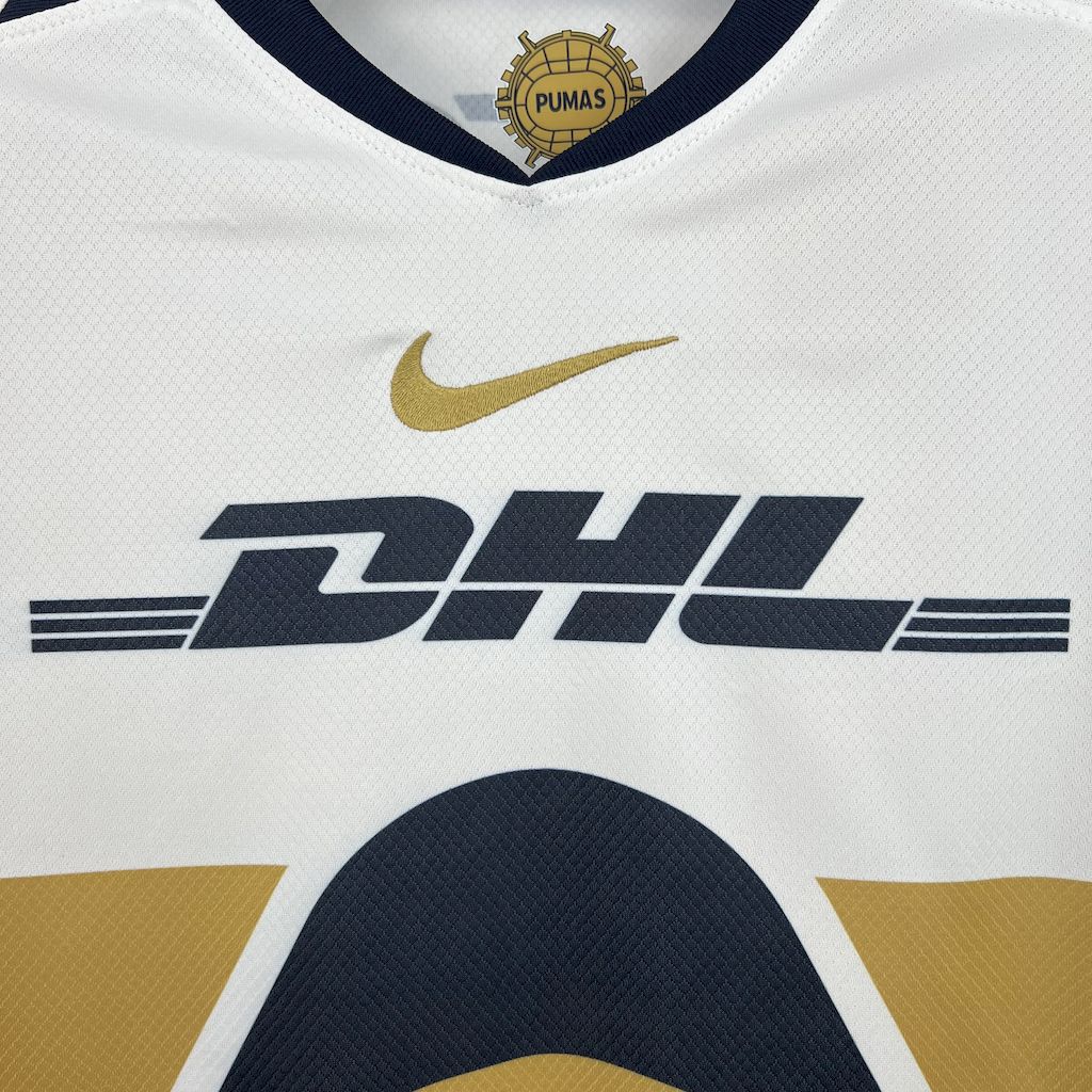 Pumas UNAM maillot foot domicile 2025 2026