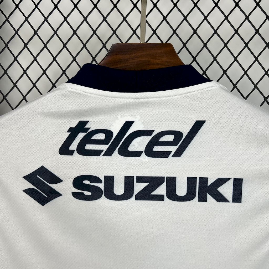 Pumas UNAM maillot foot domicile 2025 2026