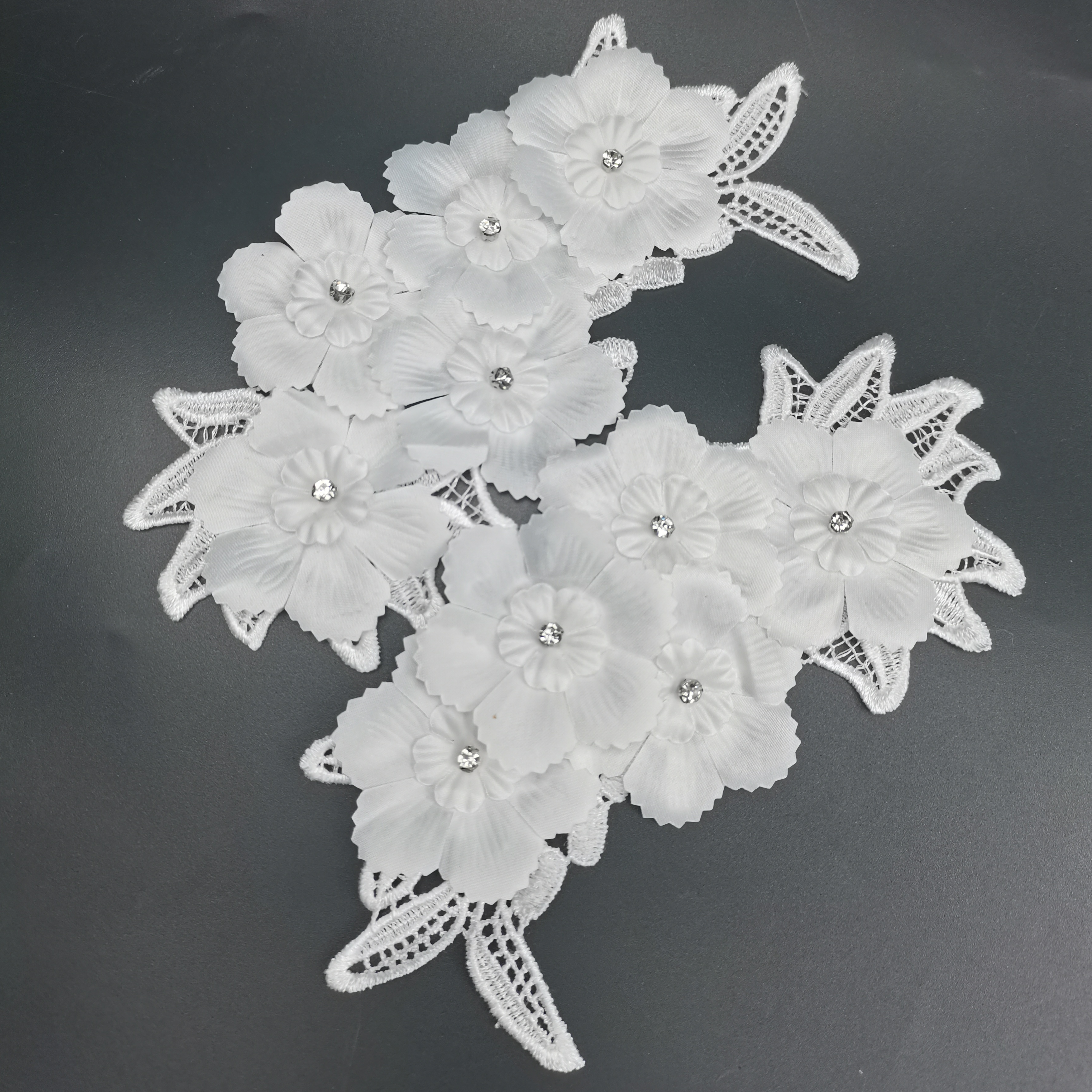 1 mirror pair Rhinestones lace Appliques White 3D Wedding Lace Flowers Embroidered Dress Lace Motifs Venise Lace DA914