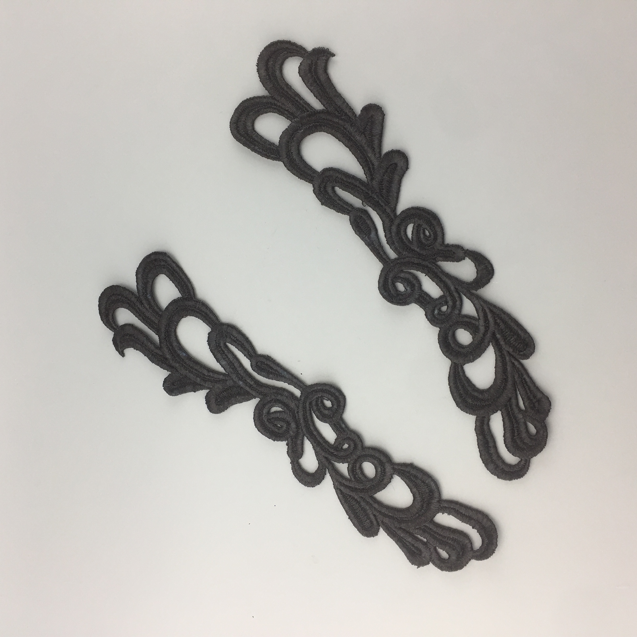 5 Mirror pairs NEW white black Lace Fabric Sewing Wedding Dress Applique Lace patch DA018