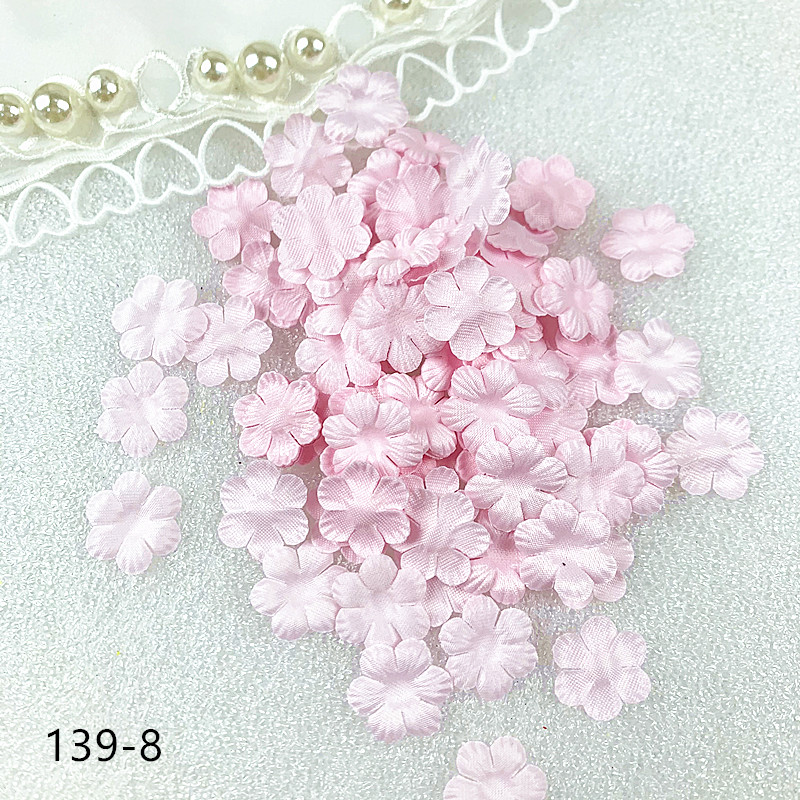 200pcs 17mm Artificial Flower Petals Mini Rose Petal Fake Flower for Wedding Homedecor DIY Scrapbook Card Craft satin Flower Applique 139#