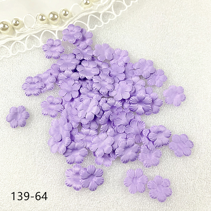200pcs 17mm Artificial Flower Petals Mini Rose Petal Fake Flower for Wedding Homedecor DIY Scrapbook Card Craft satin Flower Applique 139#