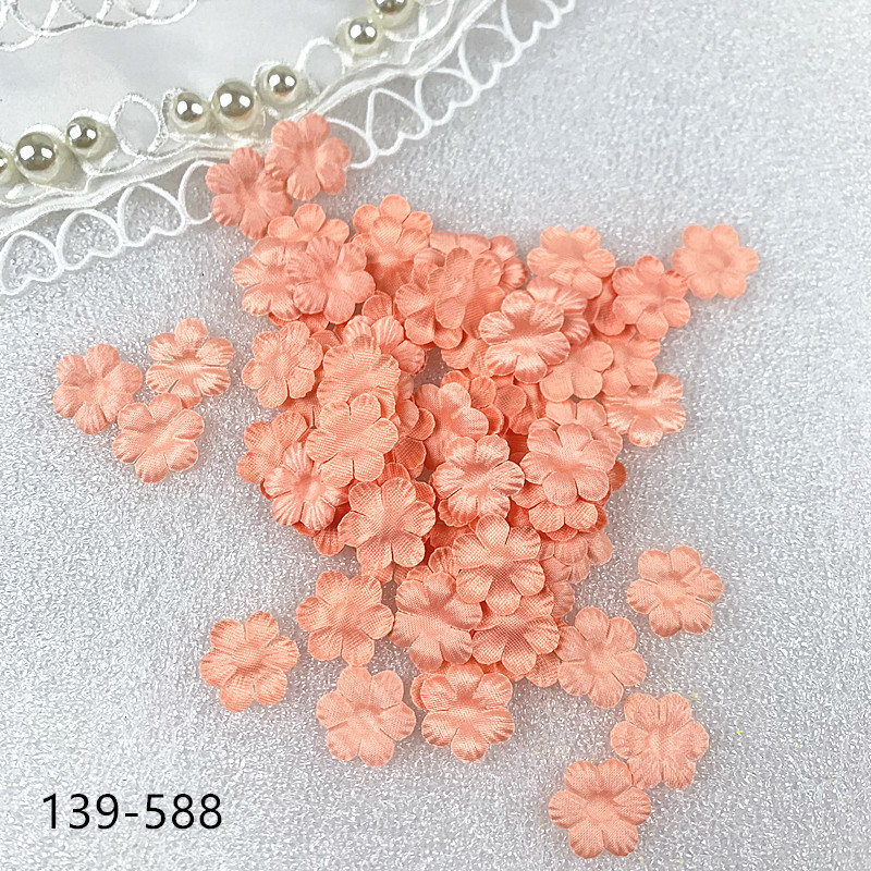 200pcs 17mm Artificial Flower Petals Mini Rose Petal Fake Flower for Wedding Homedecor DIY Scrapbook Card Craft satin Flower Applique 139#