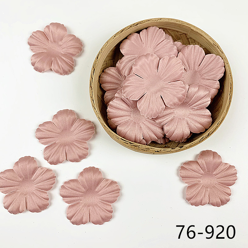 200pcs Artificial Flower Petals 48mm Petal Fake Flower for Wedding Homedecor DIY Scrapbook Card Craft Satin Flower Applique 76#