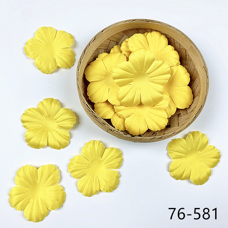 200pcs Artificial Flower Petals 48mm Petal Fake Flower for Wedding Homedecor DIY Scrapbook Card Craft Satin Flower Applique 76#
