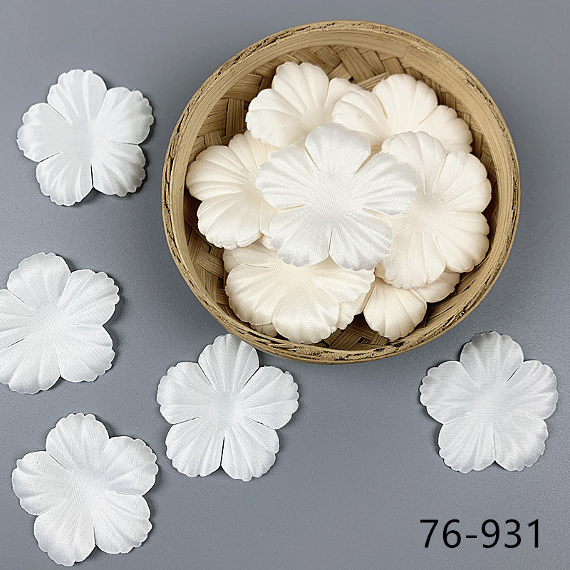 200pcs Artificial Flower Petals 48mm Petal Fake Flower for Wedding Homedecor DIY Scrapbook Card Craft Satin Flower Applique 76#