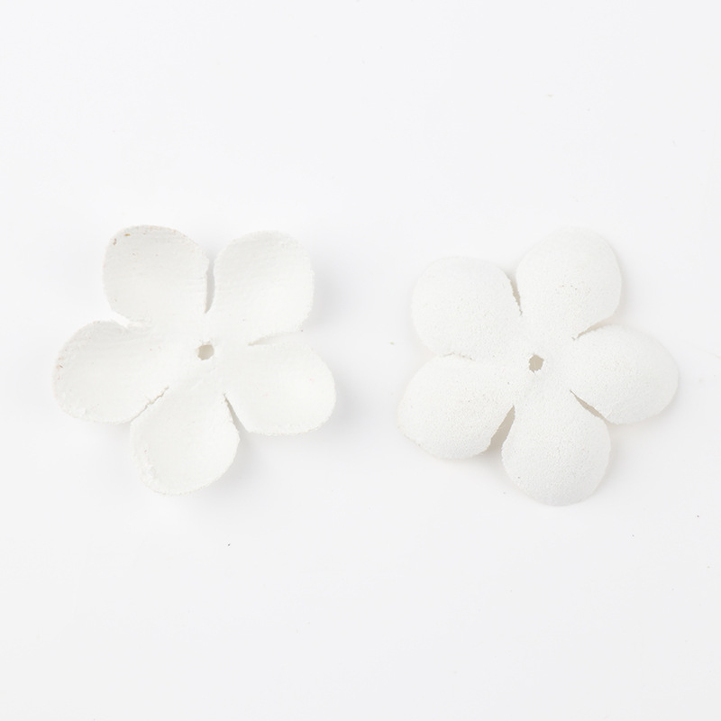 Small Exquisite Leather Flowers Handmade Artificial Flower Head Wedding Decoration DIY Scrapbooking Craft Fake Flower DXH04