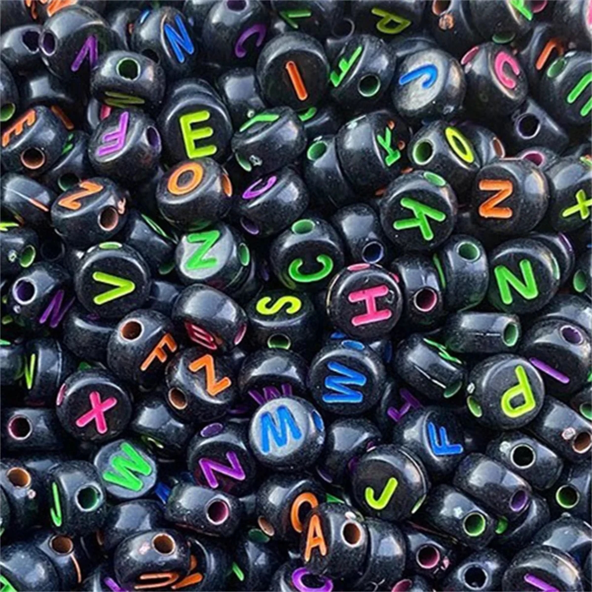 zsbszc 7mm sewing Black White Letter Acrylic Beads Round Flat Alphabet Spacer Beads For Jewelry Making Diy Bracelet Neck ZZ06