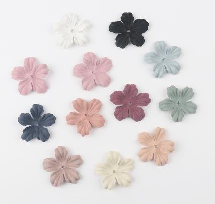500PCS   Hot-selling clip hair accessories headdress head flower material package jewelry accessories DIY microfiber leather five-petal flower piece DX06
