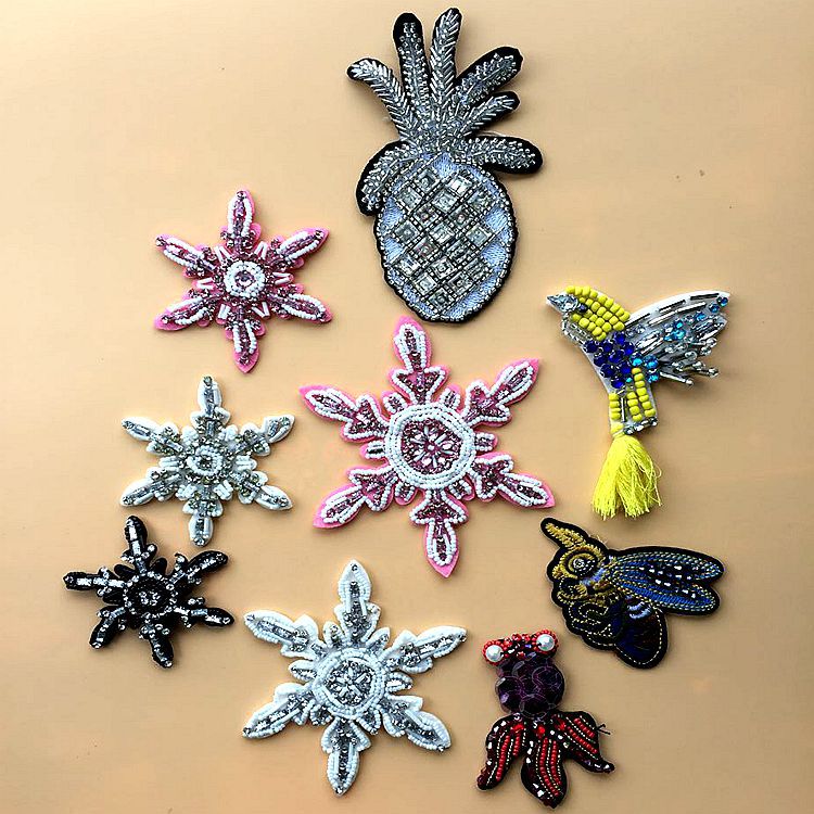 5PCS  Heavy industry beaded crystal pineapple snowflake handmade beaded cloth patch clothing accessories patch diy jewelry ZA47