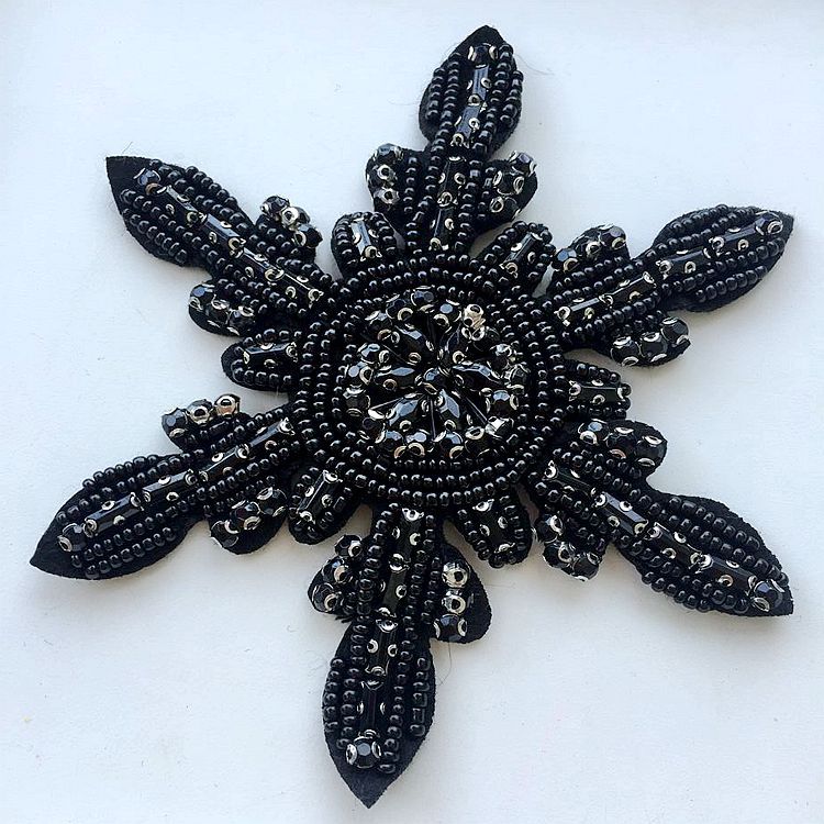 5PCS  Heavy industry beaded crystal pineapple snowflake handmade beaded cloth patch clothing accessories patch diy jewelry ZA47