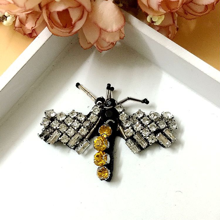 5PCS  Spot heavy crystal cherry bee cloth patch handmade beaded sequin patch bag clothing accessories ZA34