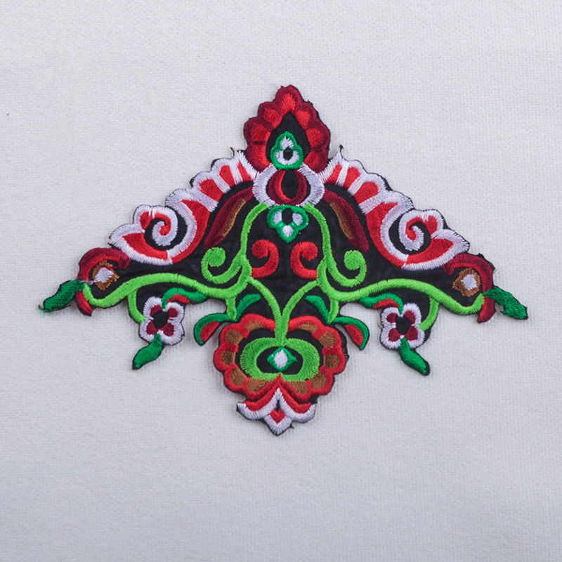 Ethnic Patches Self-Adhesive Iron On Embroidery Flower Appliques DIY Craft Clothing Bag Decoration CA066