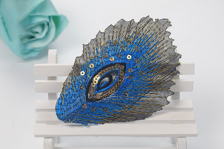 Hot sale Large Eyes Patch sequin patches for clothing Iron On Embroidered Applique custom patches for clothing CA067