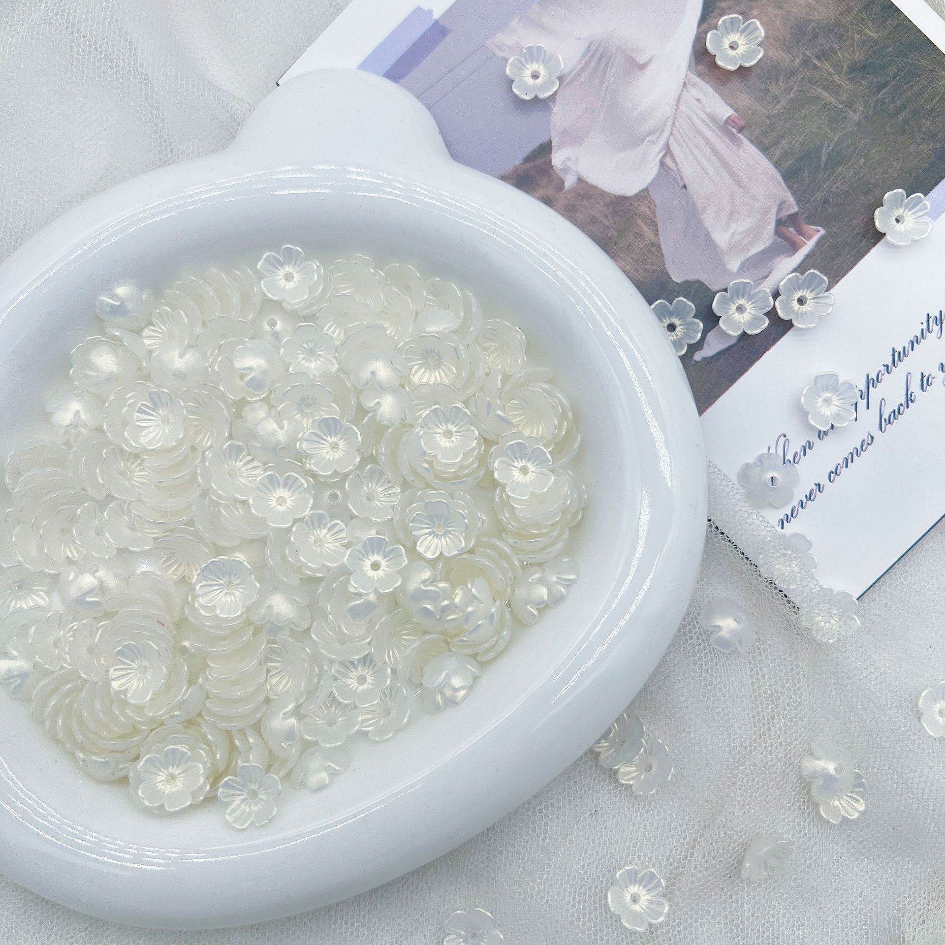 200g New style of magic gold small flower support five petals hand-beaded DIY bouquet flower support accessories material decorative pendant HW27