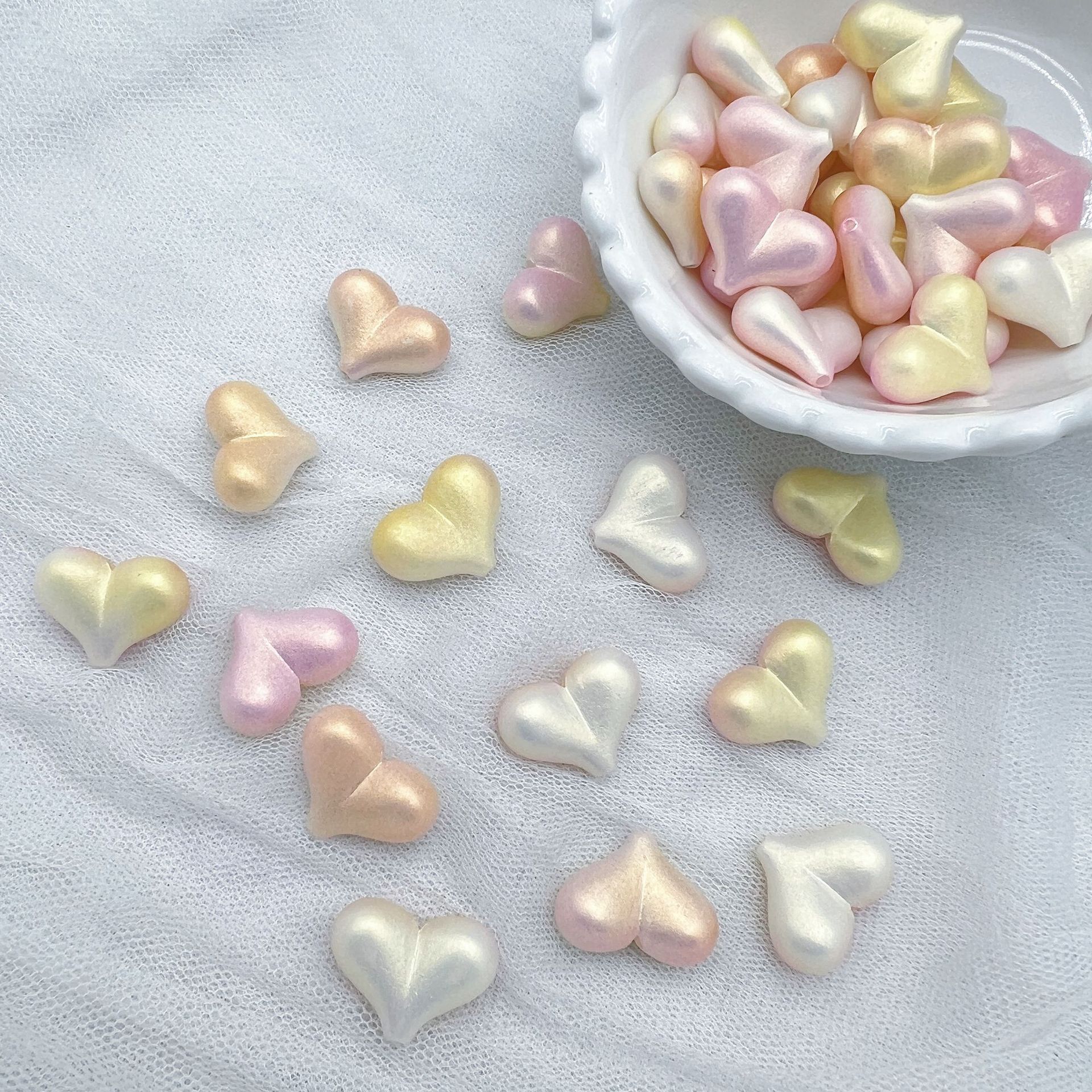 200G Acrylic fantasy gold gradient peach through hole love heart peach heart hand-beaded bracelet jewelry DIY accessories materials  HW30