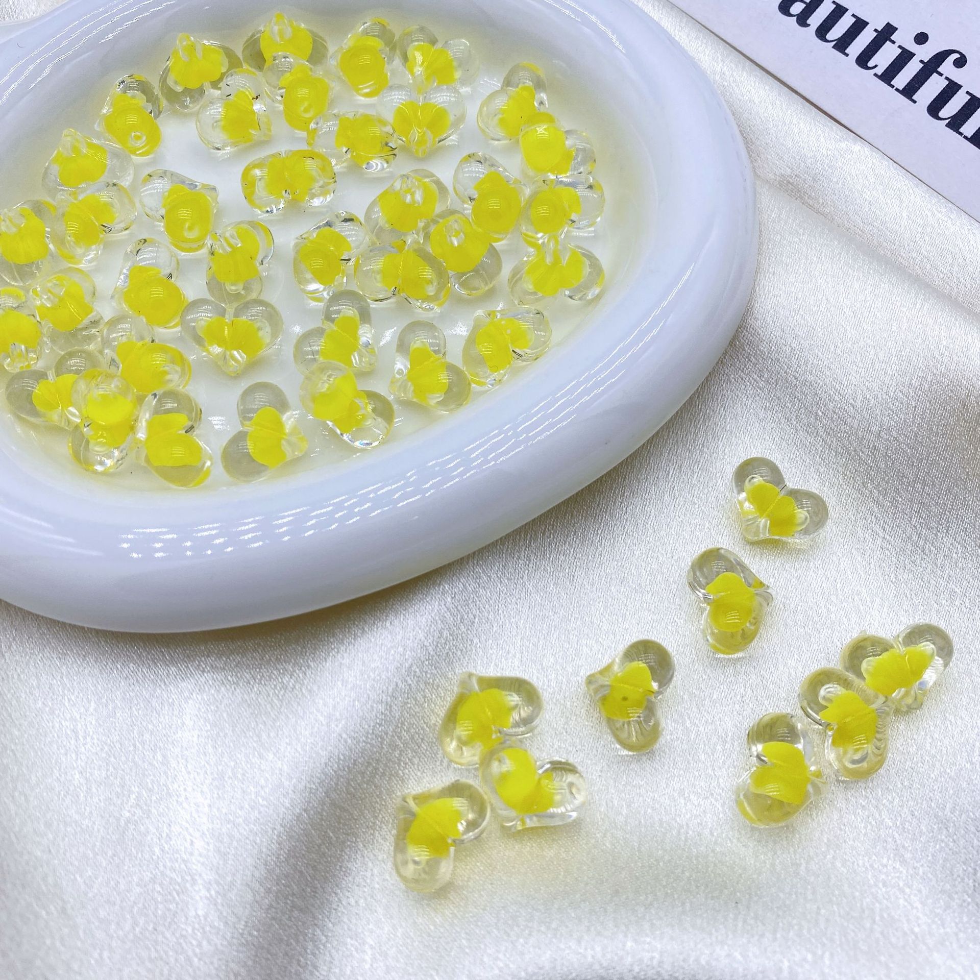 200G Beads and Beads Little Love Peach Children Handmade Diy Beads Cartoon Bracelet Accessories Loose Bead Materials HW38