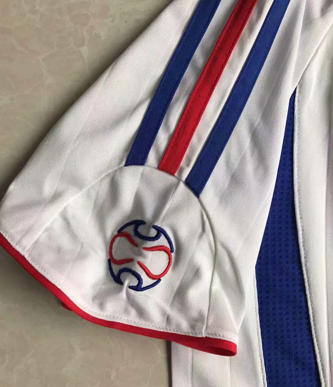 2006France Away White Retro Soccer Jersey(带胸前小字)