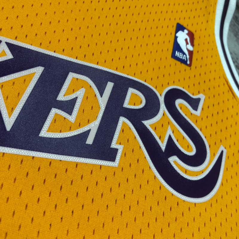 1984-85 LAKERS JOHNSON #32 Yellow Retro Top Qua...