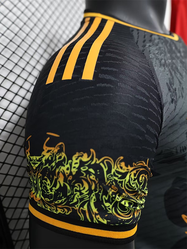 24-25 RMA Black Special Edition Player Version Training Shirts *绿龙