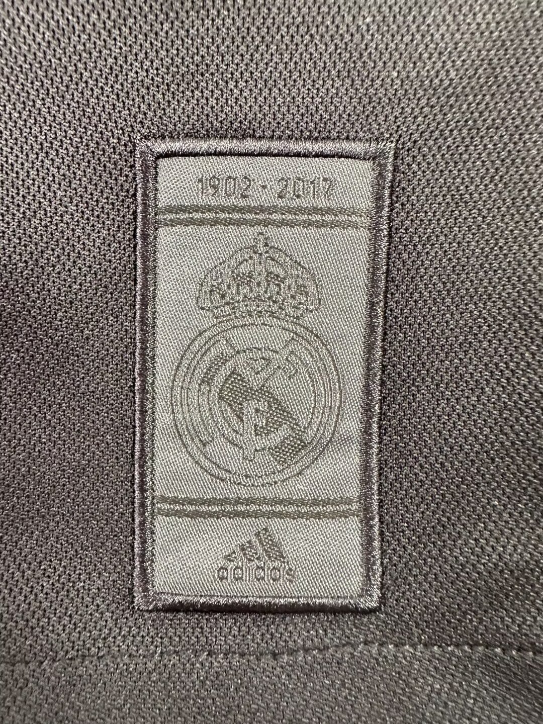 2017-2018 RMA Away Long Sleeve Retro Soccer Jersey