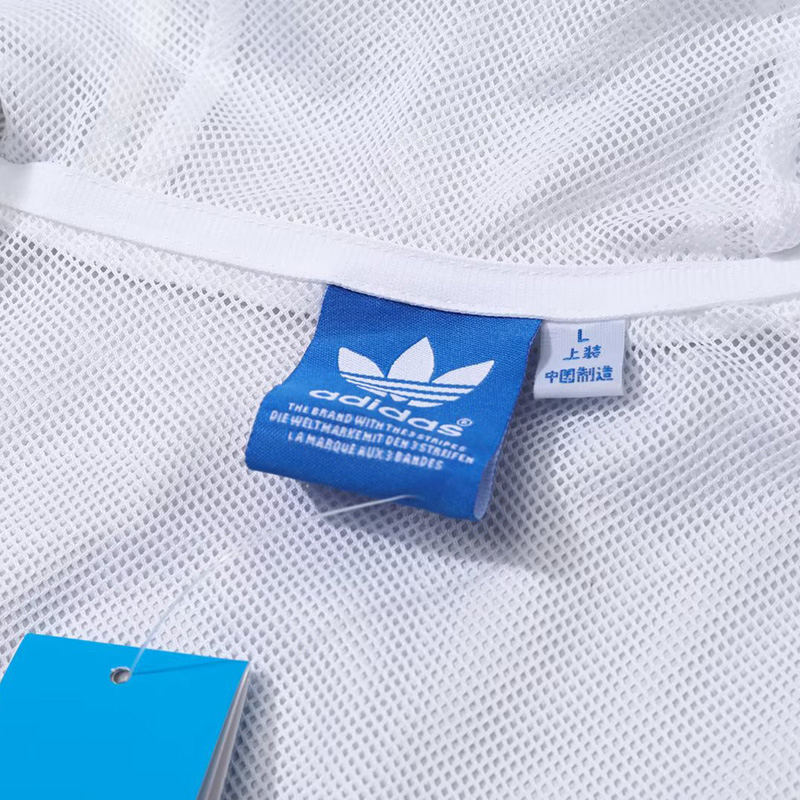 23-24 Man Utd White Windbreaker