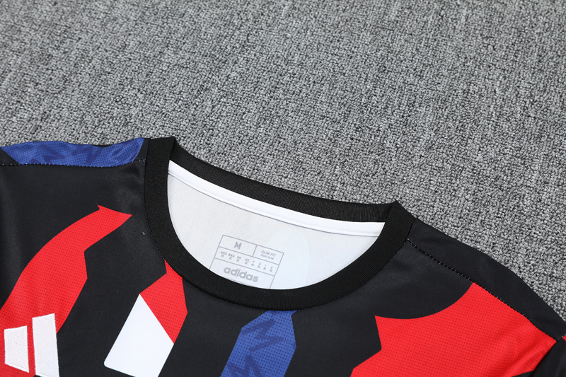 25-26 Man Utd Black Training Short Suit