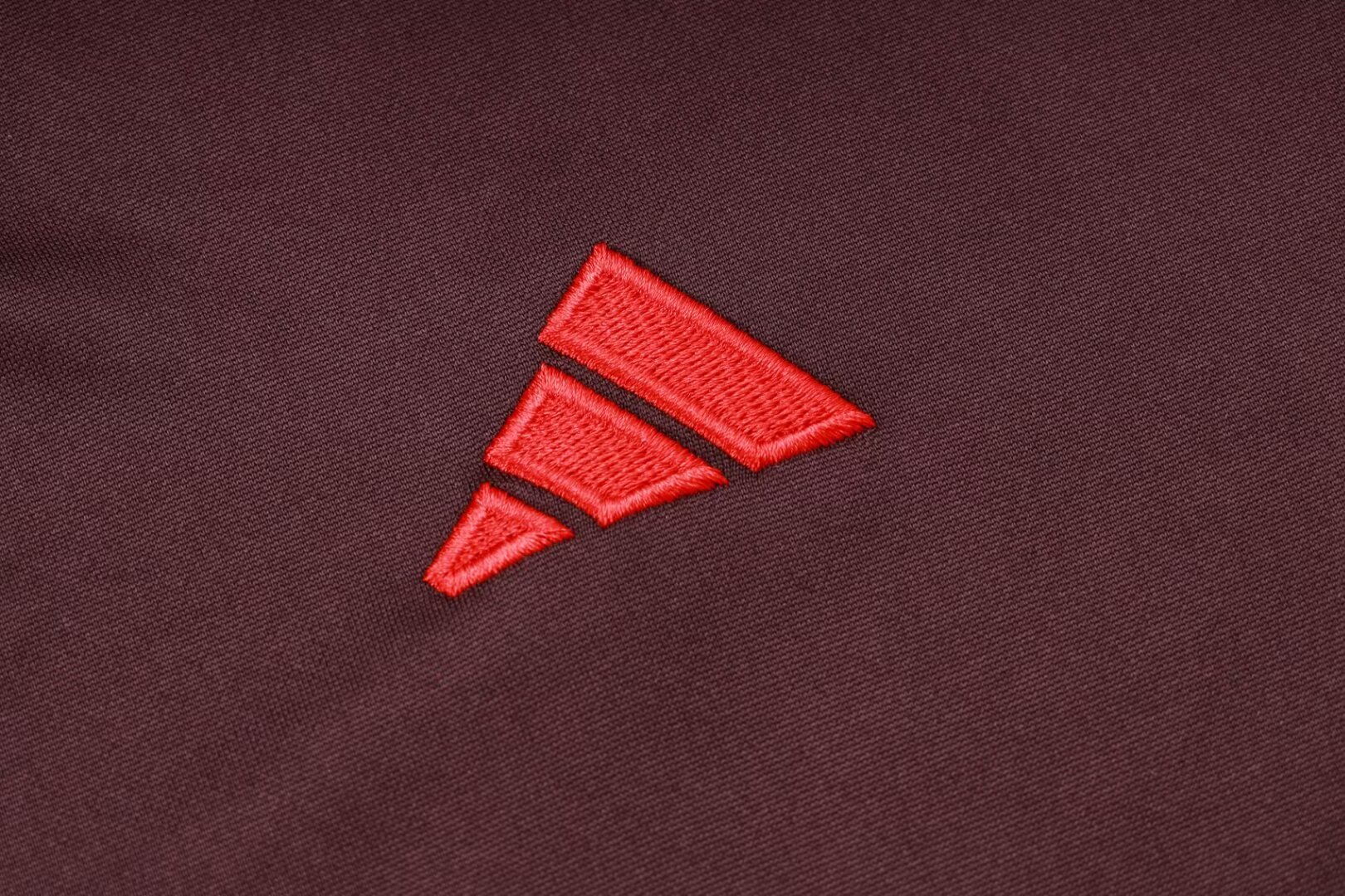 24/25  Bayern Munich Training  1:1 Quality Training Jersey