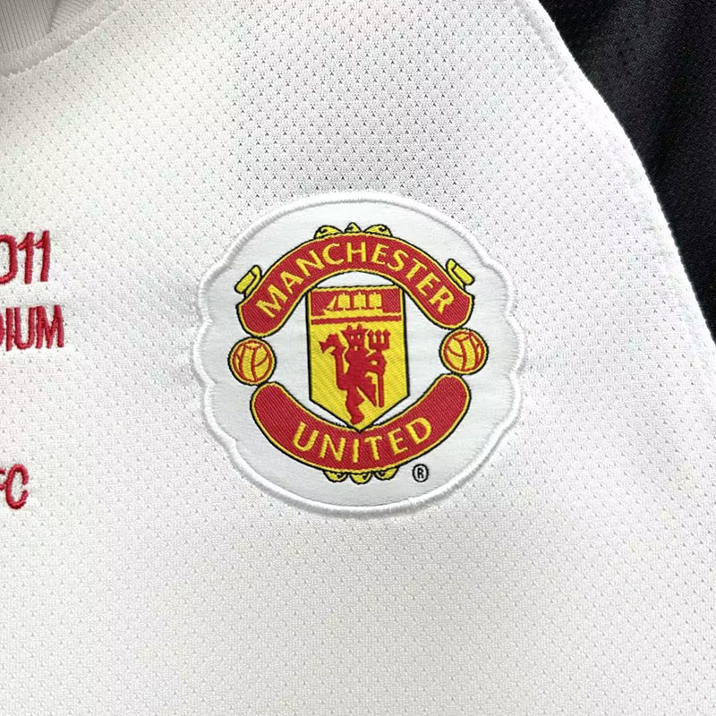 2010-2011 Man Utd Away White Retro Soccer Jerse...