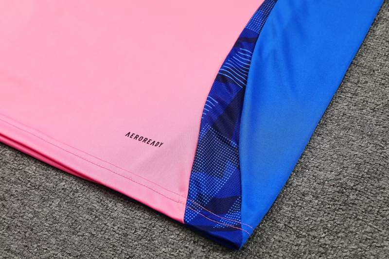 24-25 Man Utd Pink Training Short Suit