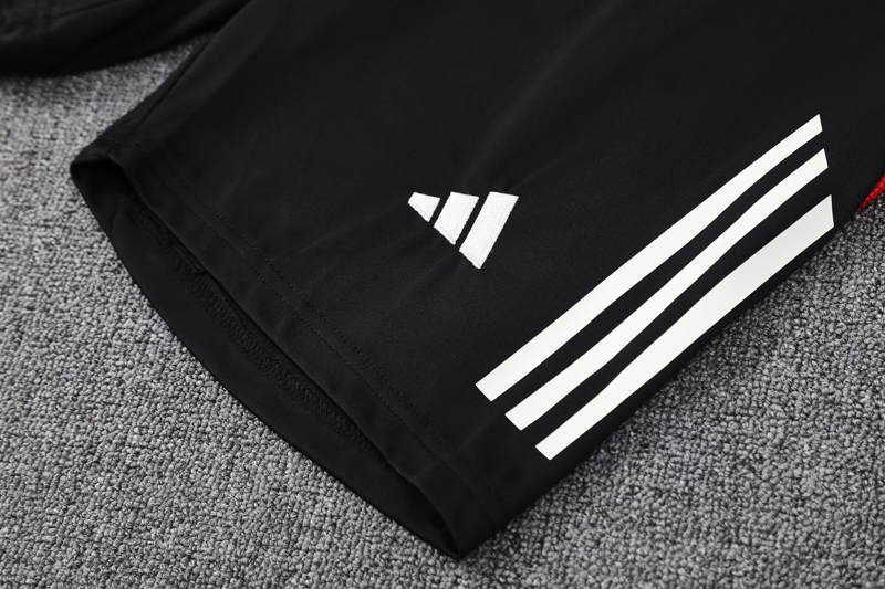 25-26 Man Utd White Tank top and shorts suit