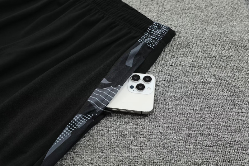 24-25 Inter Miami Black Half Pull Tracksuit (半拉链)