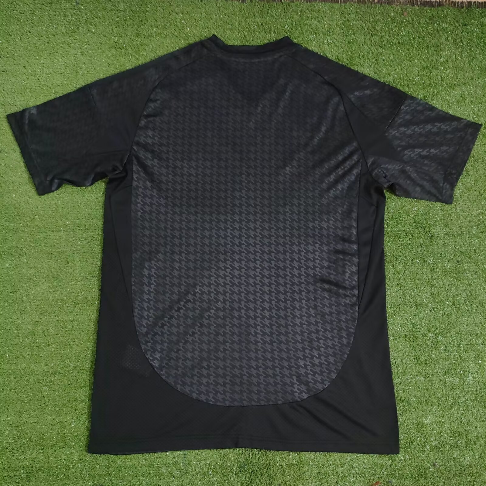 24-25 RMA Black Special Edition Training Shirts *全黑