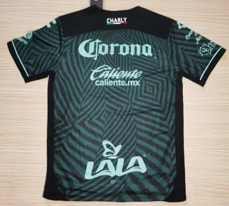 24-25 Santos LagunaAway Fans Soccer Jersey