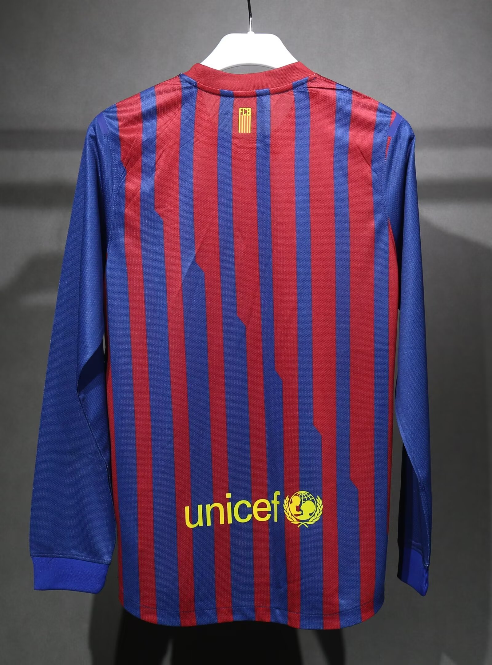 2011-2012 BAR Home Player Version 长袖球员 Long Sleeve Retro Soccer Jersey