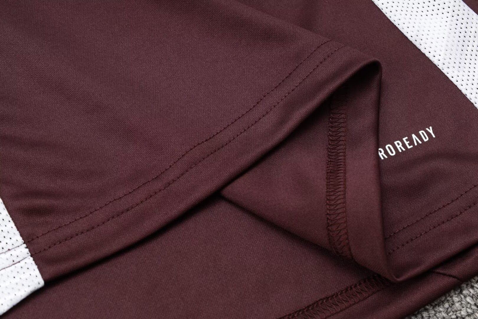 24/25  Bayern Munich Training  1:1 Quality Training Jersey