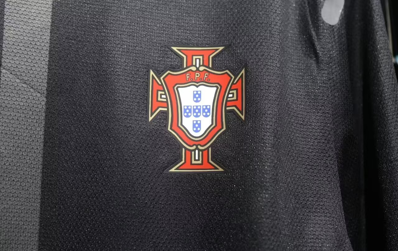 2013 Portugal Away Player Version 球员 Retro Soccer Jersey