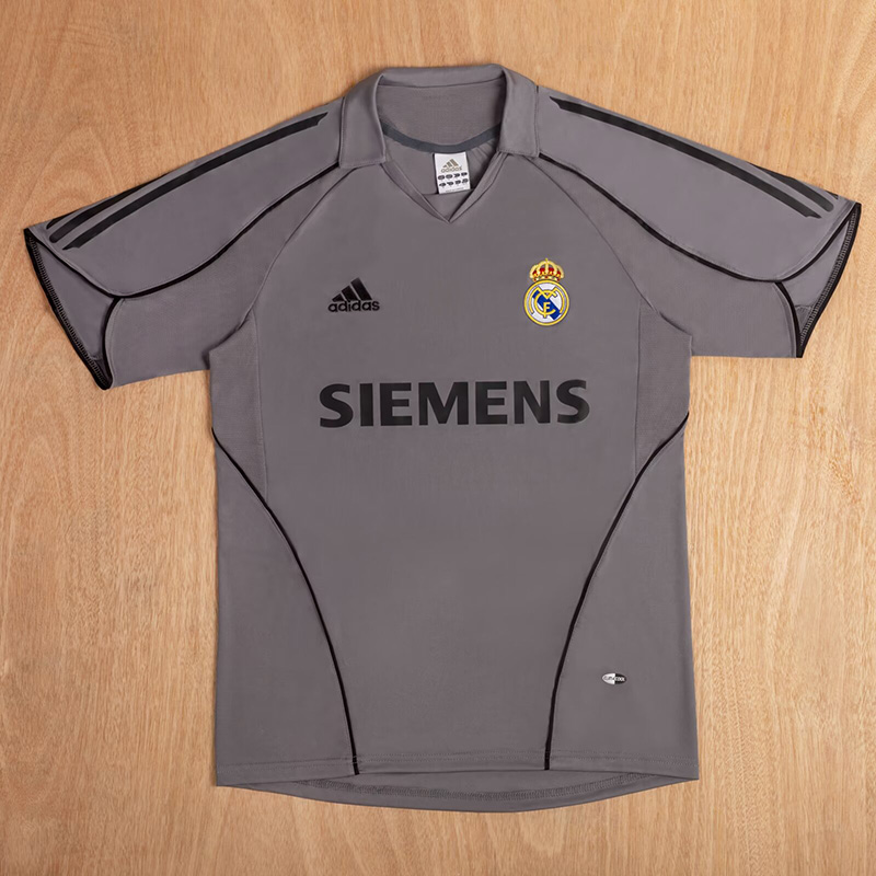 2005-2006 RMA Third Retro Soccer Jersey