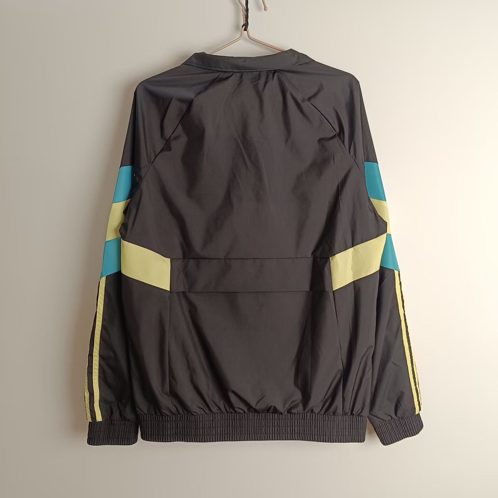 24-25 Jamaica Black Windbreaker