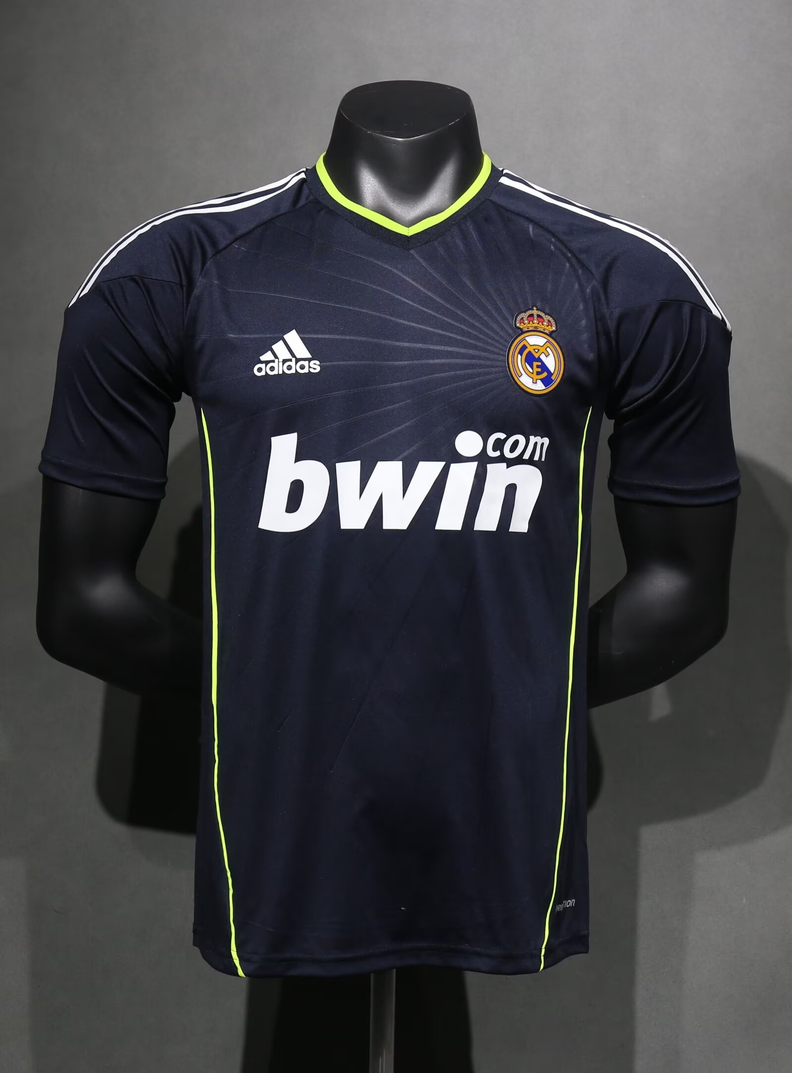 2010-2011 RMA Away Player Version 球员 Retro Soccer Jersey