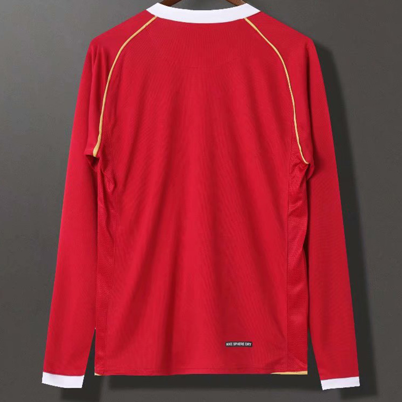 2006-2007 Man Utd Home long sleeve Retro soccer...