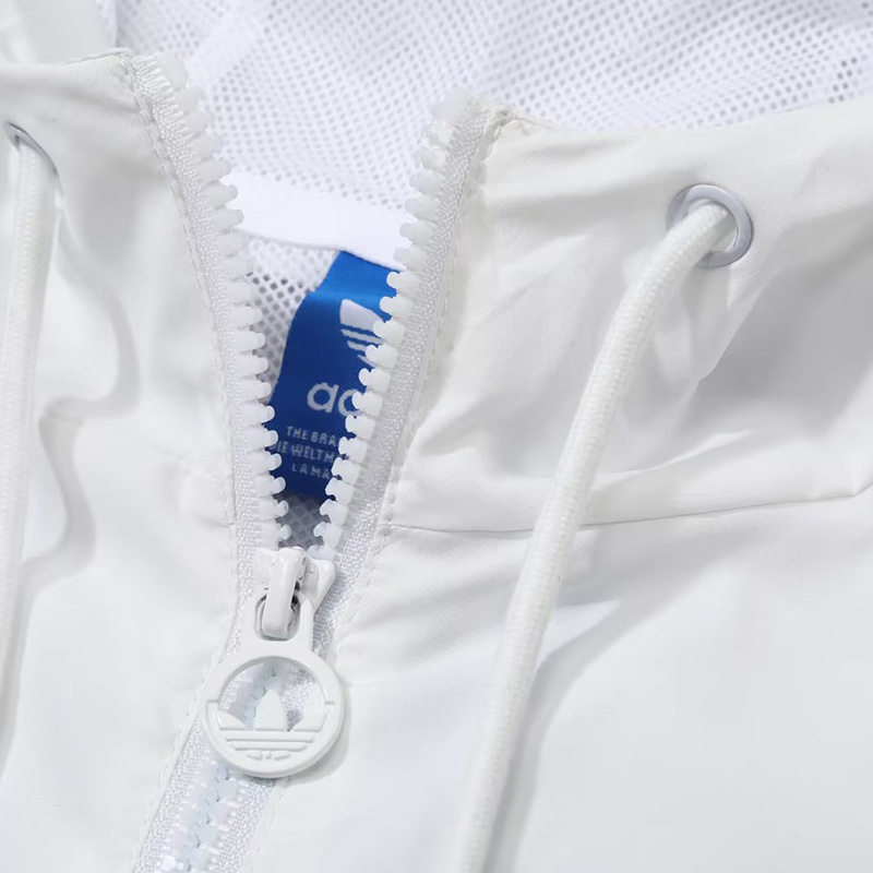 23-24 Man Utd White Windbreaker