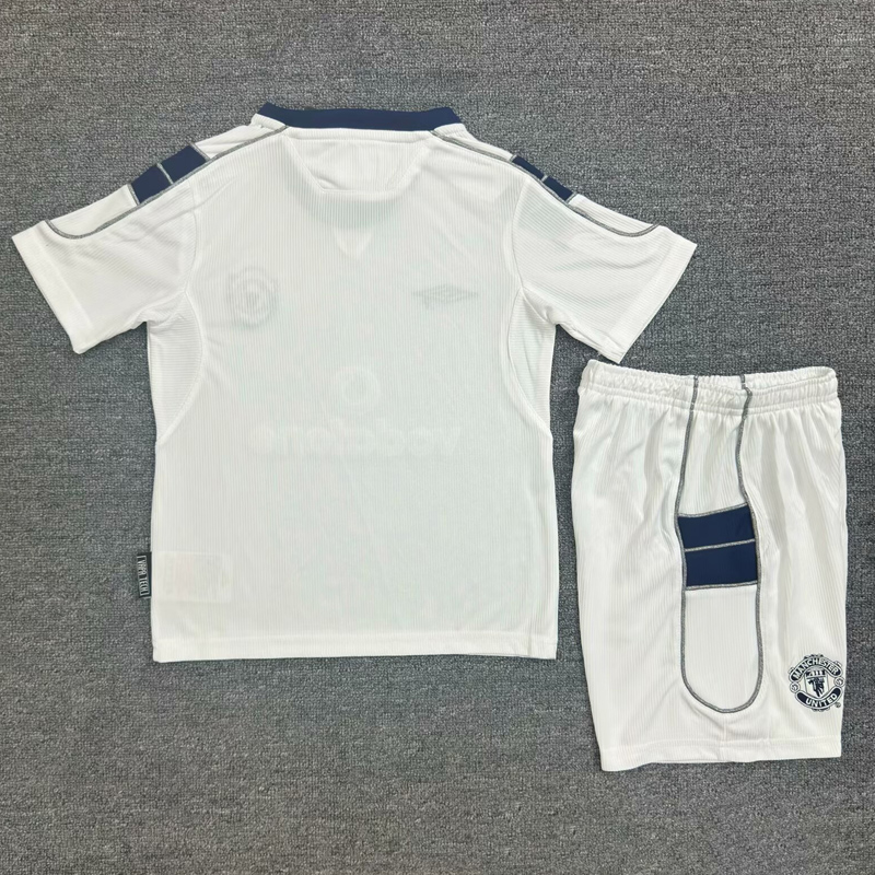 2000-2001 Man Utd Away Kids Retro Soccer Jersey