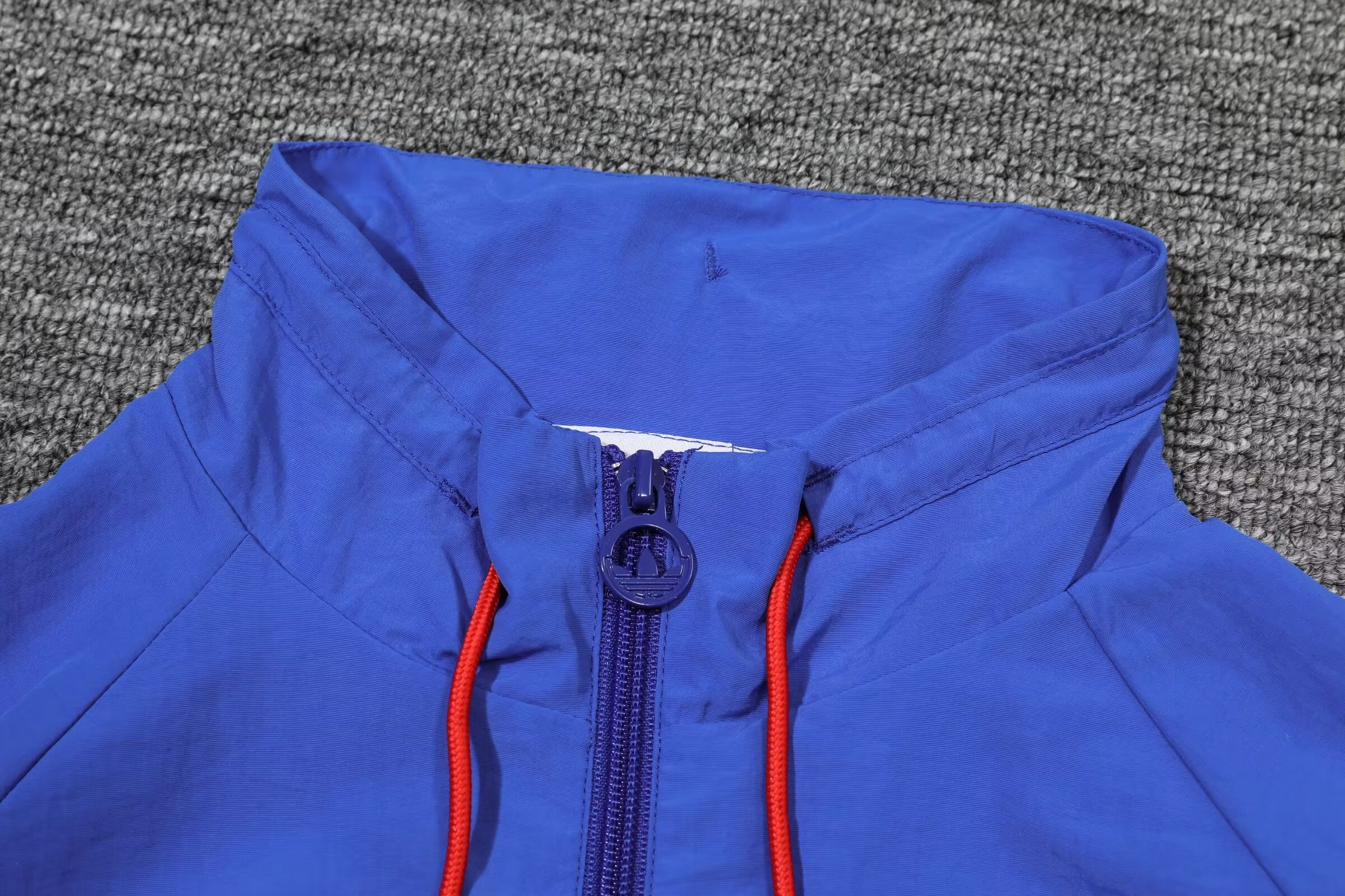 24/25 Bayern Red Trench coat suit